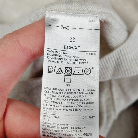 GAP White Long Sleeve Logo Printed Crew Neck Pullover Sweater 1091 - Picture 6 of 7